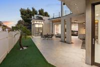 Hollywood Hills 4BR with Rooftop by Colby and Conrad - B&B Los Angeles