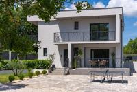 New! Villa Ellamar, Idyllic 3-bedrooms villa in Makarska hinterland - B&B Ivanbegovina