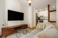apartamento exterior en plaza cascorro de alquiler temporal - B&B Madrid