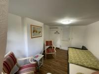 Wohnen im Grünen-Souterrain - B&B Glienicke