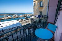 Casa Mariarosa - Seaside Apartment with Balcony - Bed and Breakfast Piano di Sorrento