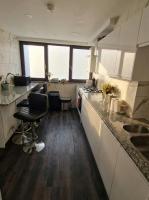 Heart of Hoxton 4 Bed Flat Zone 1 Balcony - Bed and Breakfast Londen