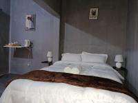 Tweepersoonskamer met Gedeelde Badkamer