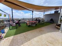Sky Airport Stay Fast WiFi, Netflix & Free Parking - B&B Nairobi