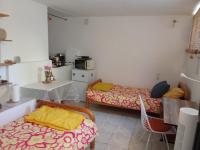 Studio near Airport, Port, Beach & Ancient Temple of Artemis - B&B Artémida