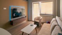 Riverside Retreat Lux Apartment - Ferienwohnung Skopje