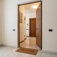 Bilocale con Terrazzo e BOX AUTO su Richiesta - B&B Como