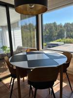 Off Duty - Seaside Cabin on Lille Sotra - B&B Snekkevik