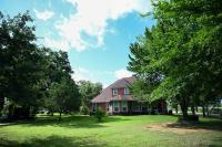 Spacious 5BR Home - B&B Mansfield