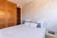 23 DOWN TOWN IN METRO IN 5 Station straigh WIFI AC - B&B Madrid