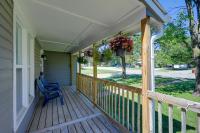 Charming Home, Walkable to Downtown Lee's Summit - Chambres d'hôtes Lee's Summit
