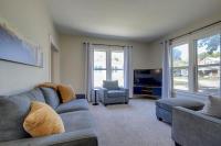 Charming Home, Walkable to Downtown Lee's Summit - Chambres d'hôtes Lee's Summit