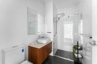 Modern 3 bedroom home Near AIRPORT &CBD - Bed and Breakfast Gascoyne Junction