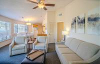 Lakefront Bungalow with Community PoolHot Tub #4 - B&B Lakeway