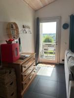 Loft des Milans, petit nid douillet perché sur la campagne - Bed and Breakfast Ecublens