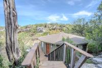Lakefront Bungalow - Community PoolHot Tub #10 - B&B Lakeway