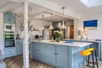 2 Pier Avenue - B&B Whitstable