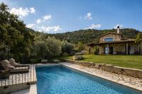 Blue Jasmine Villa - Private Pool and Garden - B&B Aígio