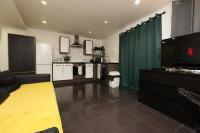 Walk to Stadium and City Center - Chambres d'hôtes Cardiff