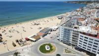 #370 1BR Riamar Sea View & Central - Bed and Breakfast Armação de Pêra
