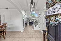 Modern home, Central to numerous activities - B&B Bacliff