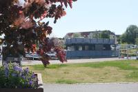 Solvesborg Houseboat with Harbour Views - Sleeps 4 - B&B Sölvesborg