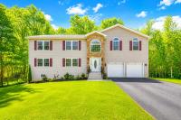 Pocono Home Near Lake with Fire Pit, Game Room, Pool - B&B Pocono Lake