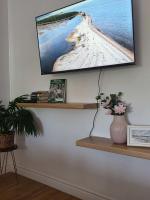 Hunts Point Rustic Coastal Retreat with King Bed - B&B Summerville Centre