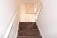 Contractors Home for 12 with 4BR, Fast WiFi & Free Parking near M606, M62, Leeds & Halifax - B&B Wibsey