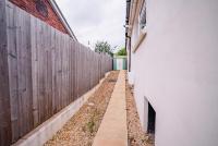 3BR Holiday-Home Bungalow with Free Parking, Large Garden & Fast WiFi - Ferienwohnung Wilton