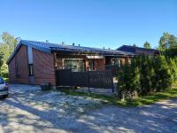 Modern and cozy end of terrace house with sauna and terrace - Chambres d'hôtes Laitila