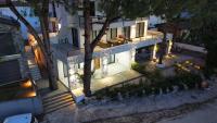 Azure Boho Retreat Nikiti - Chambres d'hôtes Níkiti