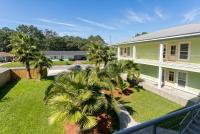 Ground Floor, 3BR, Free Parking, Near Refinery -E- - Bed and Breakfast Moss Point