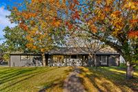 Austin Retreat with Private Pool l Mins to Downtown - B&B Austin