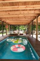 Polana Słowikowa 5 star -domek w górach z całorocznym, podgrzewanym, zadaszonym basenem i z jacuzzi, sauna, basen, plaża, 30 arowy ogród z lasem - Ferienwohnung Stróża