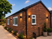 The Annex EV 10 per night - Ferienwohnung Southport