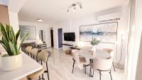 Veranda 8 Three Bedrooms Big Sun Terrace & Jacuzzi - B&B Limisso