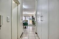 Cozy Studio Apartment in Paulshof, Sandton - Perfect for Extended Stays - Chambres d'hôtes Centane