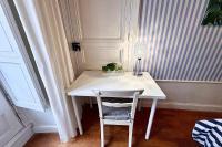 Bright apartment with a private balcony - Bed and Breakfast Nantes