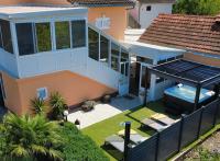 Holiday Home "Dragi" - B&B Otok