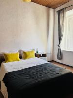 Cascais Estoril house - 3 minutes from the beach - B&B Estoril