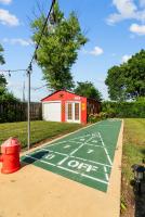 Coca Cola Cottage - Stay & Play Near Purina Farms - Dog Friendly - Chambres d'hôtes Pacific