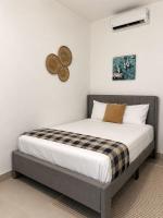 Tulipán Apartments 8 mins from beach Sleeps 6 Apart 1 - Bed and Breakfast Vega Baja