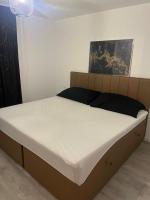 Terassenwohnung in ruhiger Lage bei Zürich und Rheinfall - Chambres d'hôtes Lottstetten