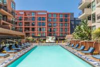 Prime 2B apartment in Hollywood with pool, gym and parking - B&B Los Ángeles