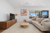 Lovely Lappin - 4 Bed 2 Bath Family Home - B&B Orange