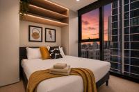 Stunning 2BR Apartment in Melb CBD with Pool and Gym - B&B Melbourne