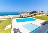 Wave Throne Nazare Heights Pool and Terrace - B&B Nazaré
