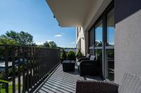Helińskiego Comfy Apartment by BookingHost - Bed and Breakfast Łódź
