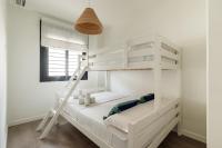 Azure Beach Apartment - Bed and Breakfast Chilches